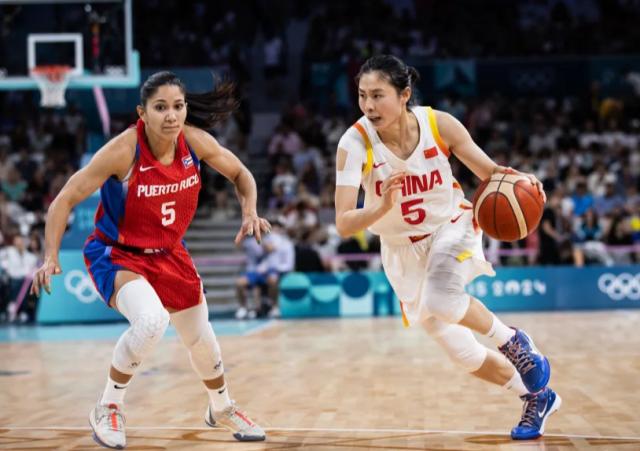 b体育登录app下载-【观察】女篮出局4大后卫退化，未来谁给李月汝传球？